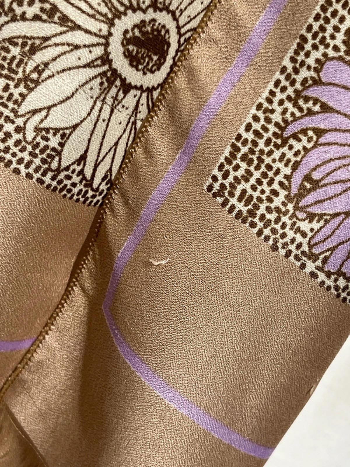 Vintage Scarf/Ascot | Rose /Beige Floral Pattern