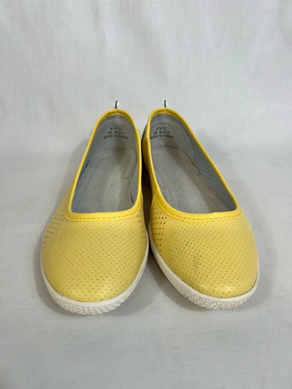 JD Williams | Size 5 | Butter yellow leather slip on ballets
