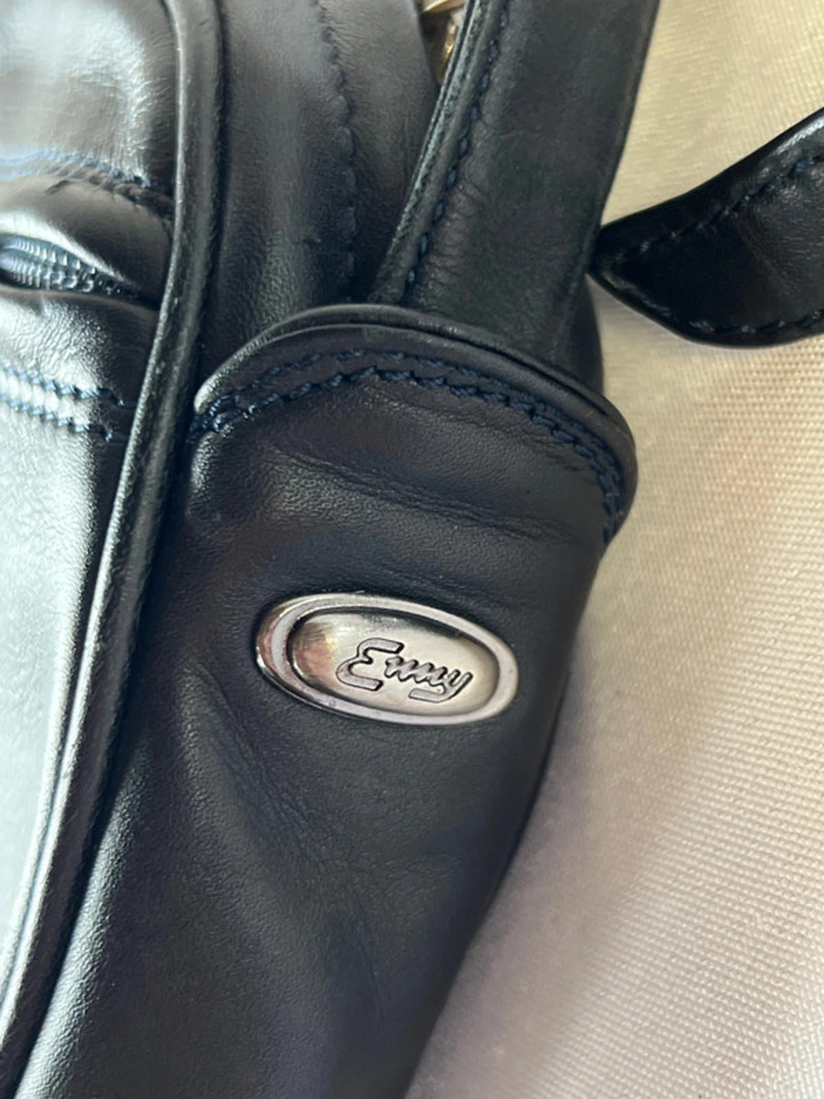 Vintage Enny Shoulderbag | Black Soft Italian Leather Shoulderbag