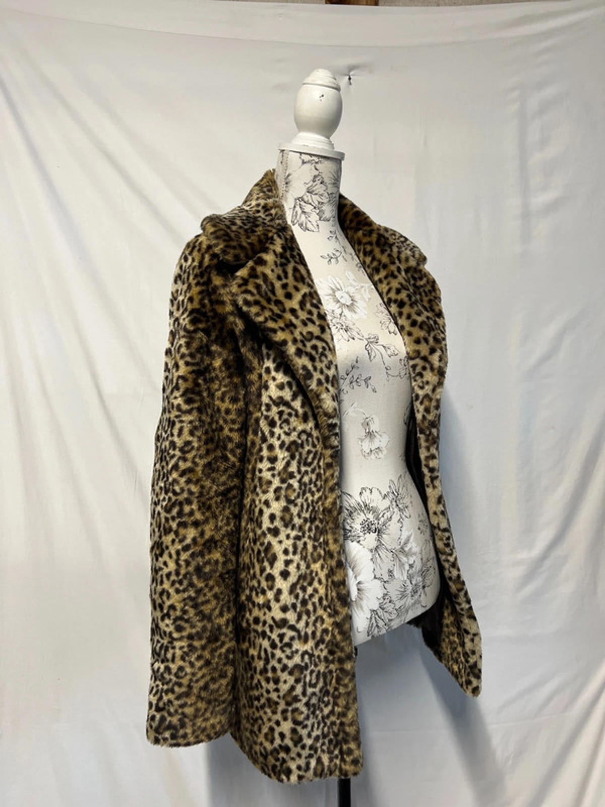 New Look | 14 | Leopard Print Faux Fur | Acrylic/Polyester