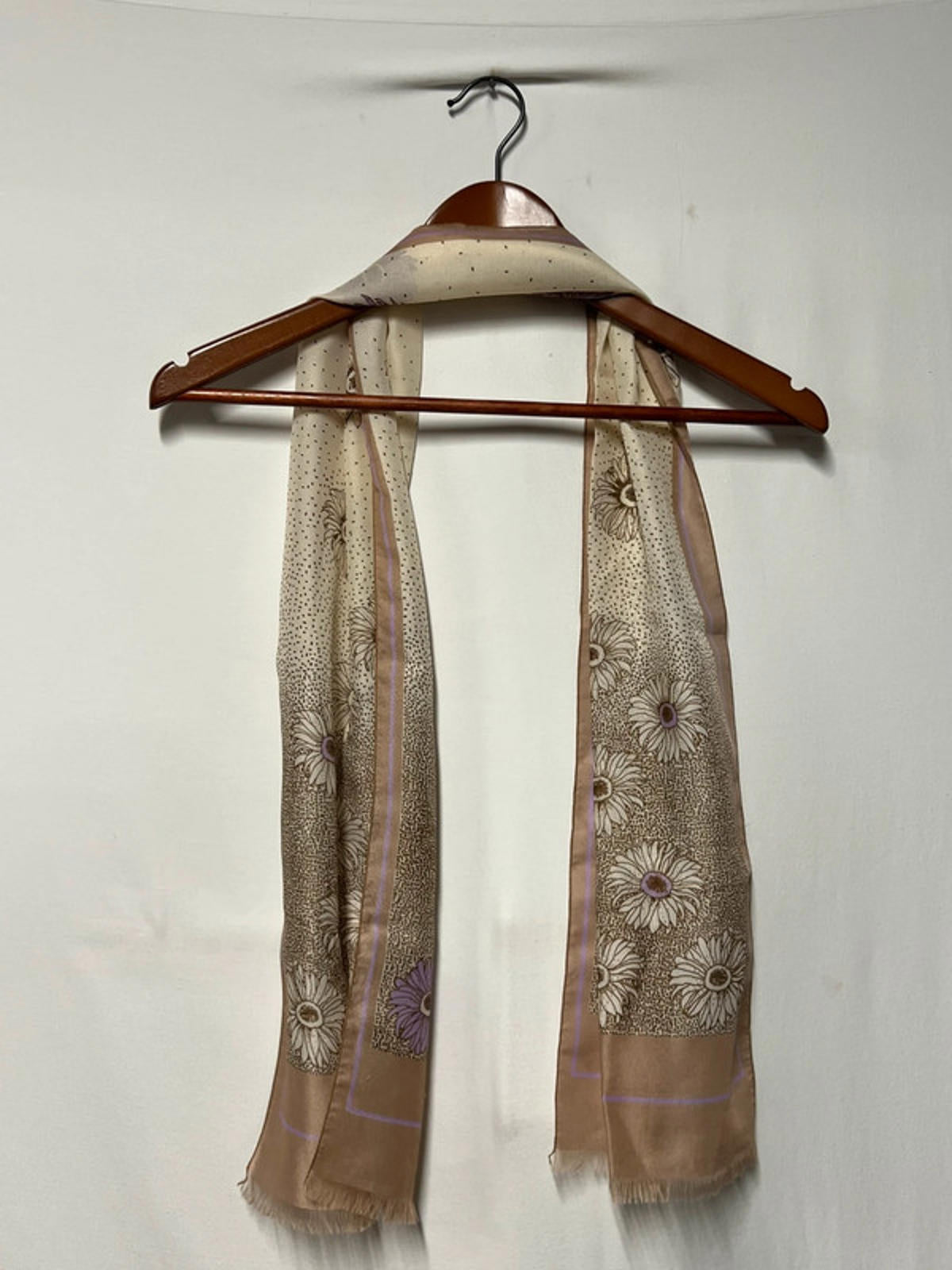 Vintage Scarf/Ascot | Rose /Beige Floral Pattern