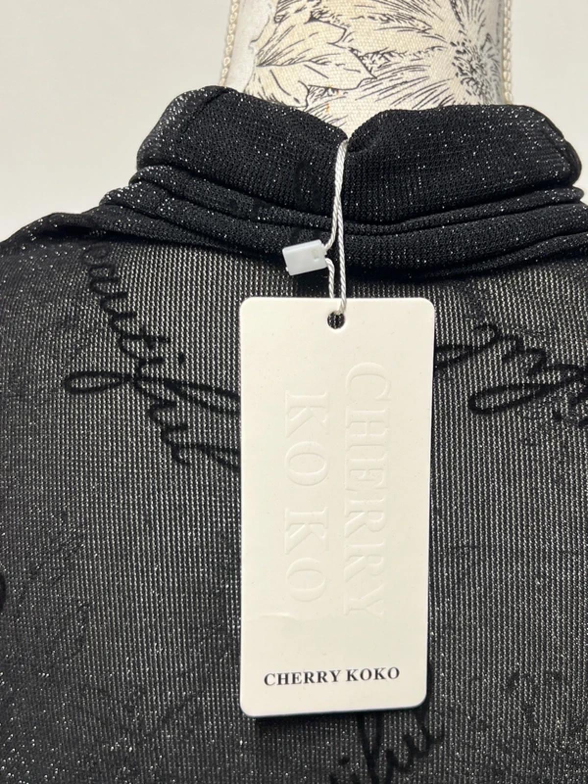 Cherry Koko | M/L | Thin black jumper