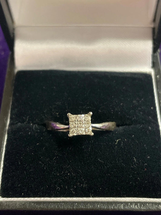 9ct gold diamond ring