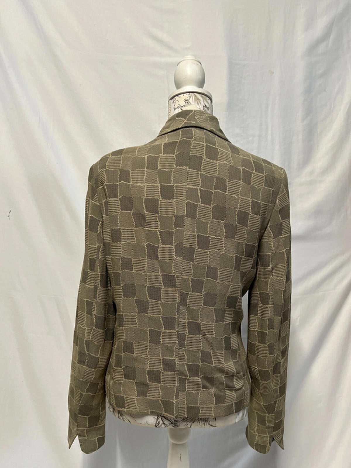 ae boutique | 12| Vintage Blazer | Viscose/Acetate Blend
