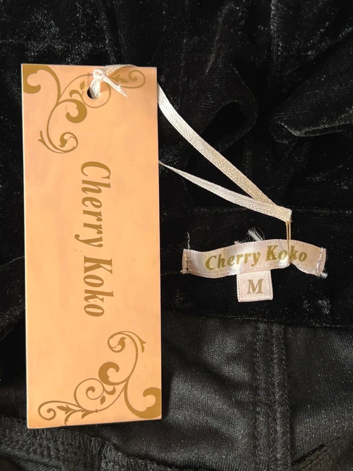 Cherry Koko | M | Black Mini Shorts