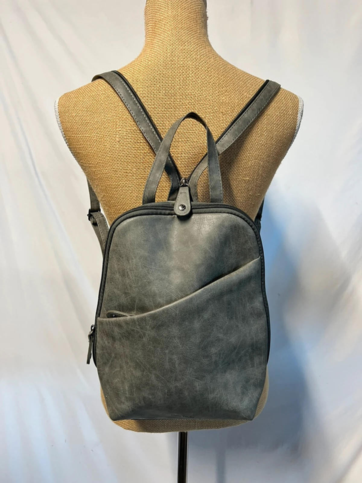 Piace Molto | Khaka backpack/crossbody bag