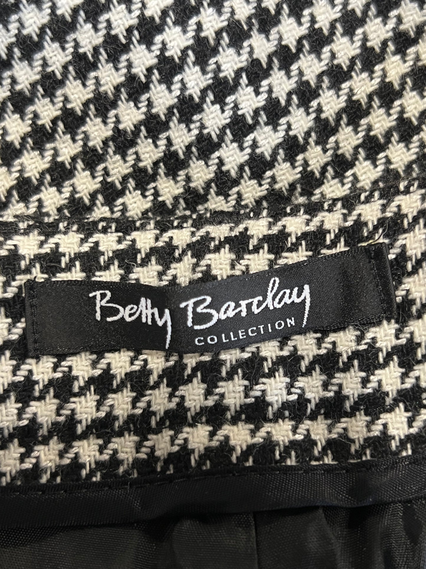Betty Barclay | Size 14 Dog Tooth Trousers