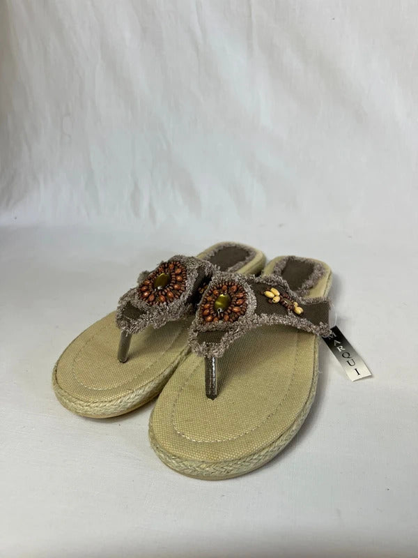 Marqui | Size 7 | Stylish boho flip-flops