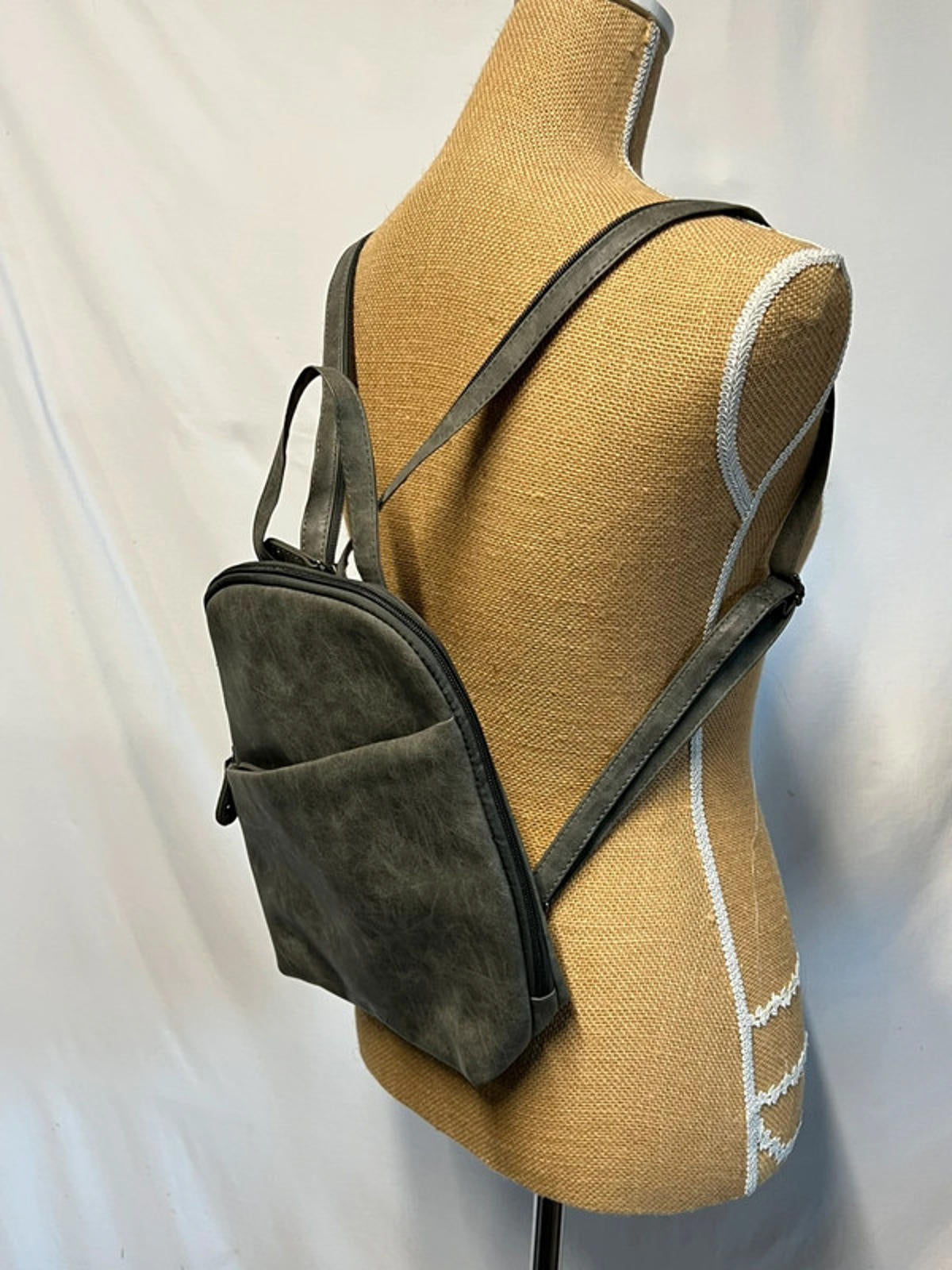 Piace Molto | Khaka backpack/crossbody bag