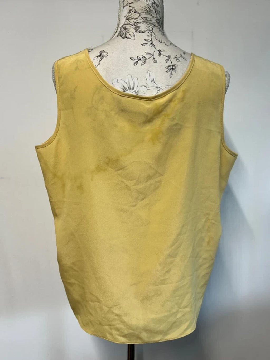 Imogen | M | Yellow Vest top