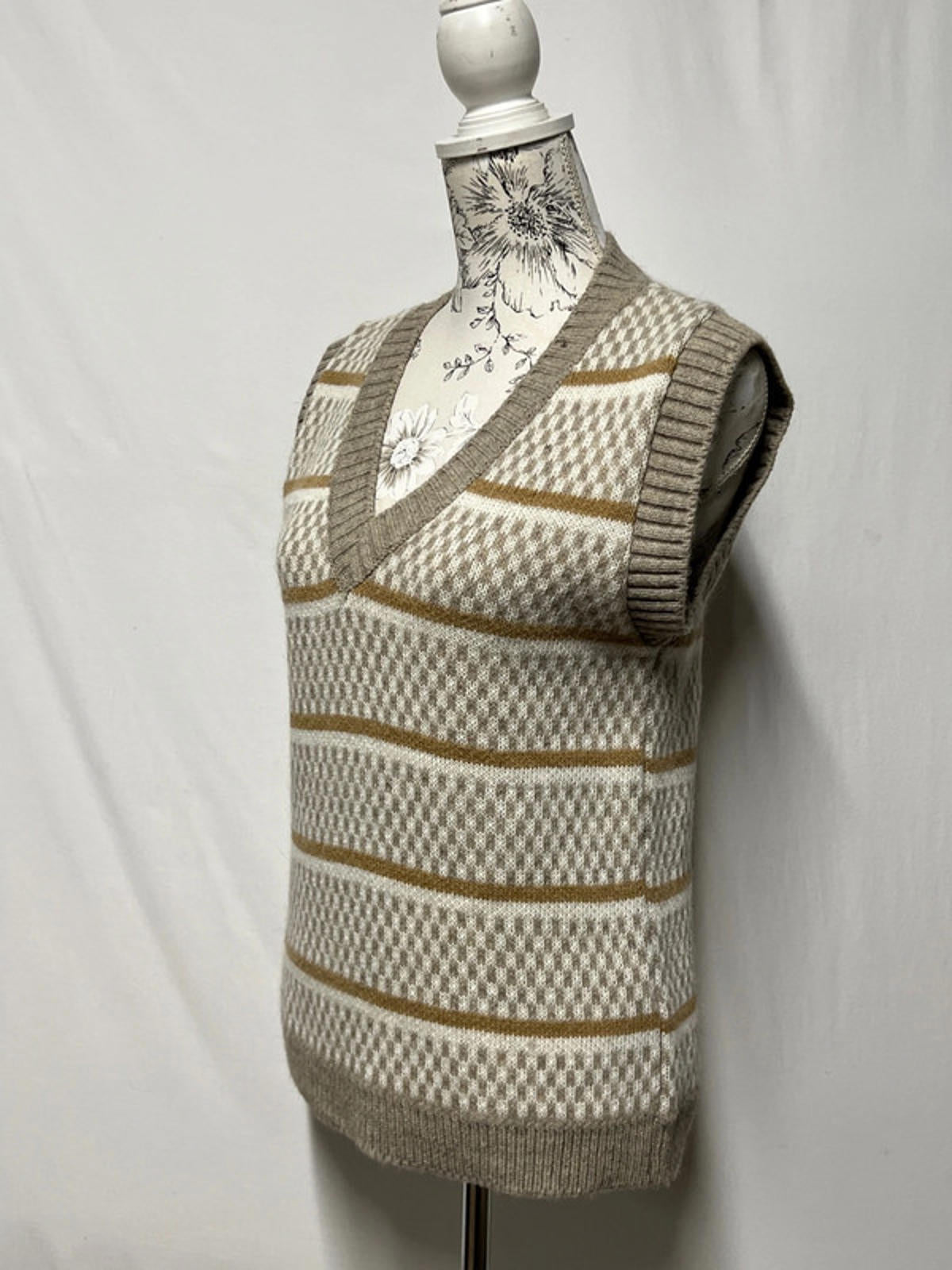 Luisa Ricci | Sleeveless Jumper | S | Beige |  Made In Italy