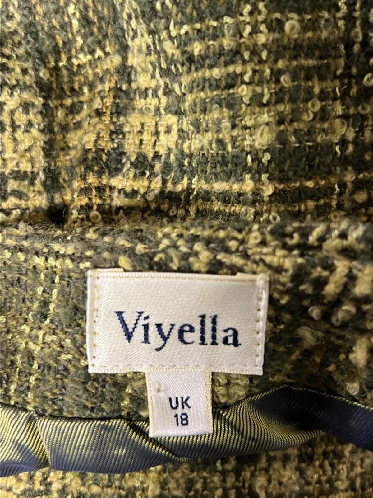 Vintage Ladies Khaki Skirt | Size 18 | Wool Blend