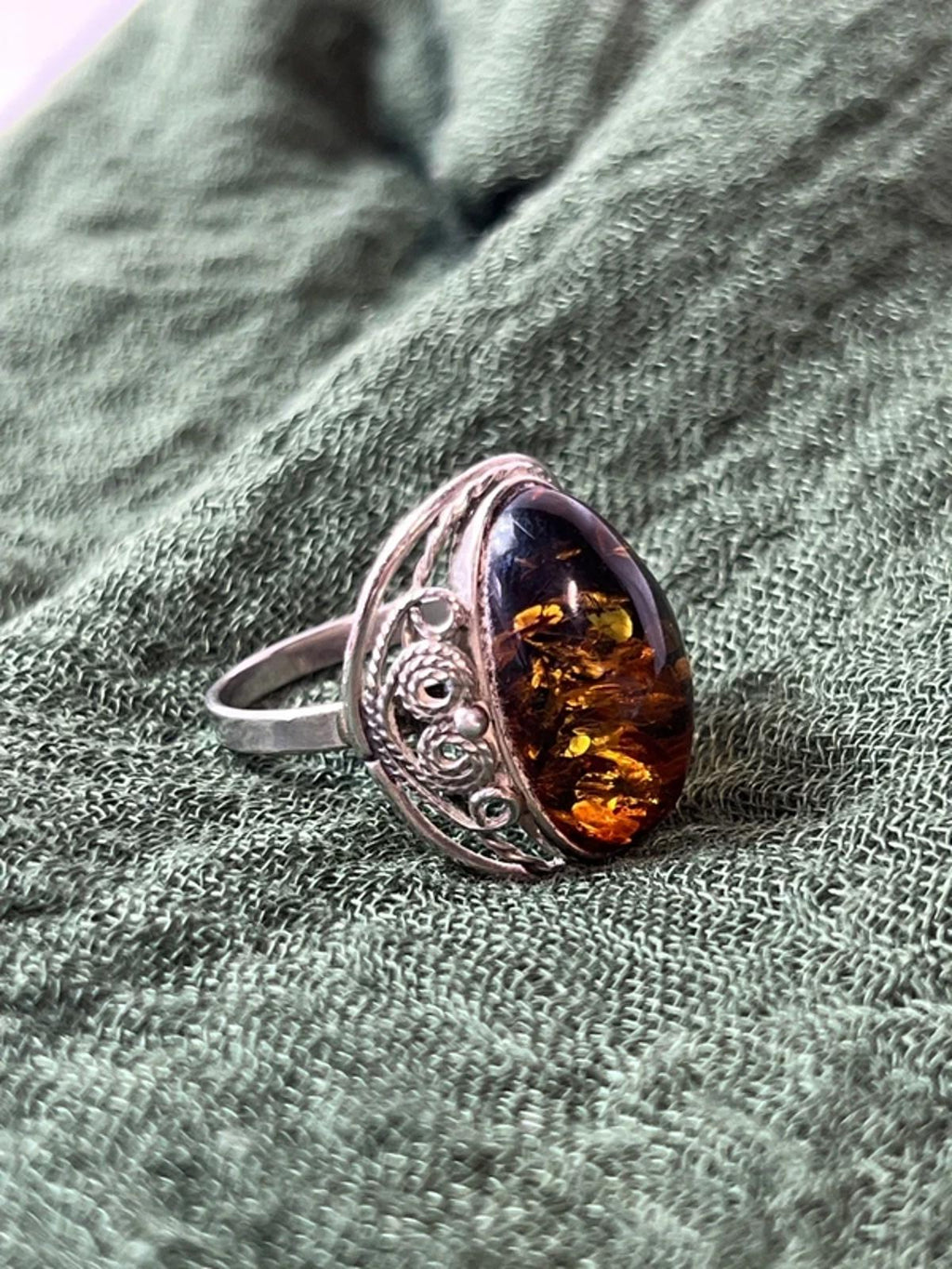 Vintage Amber Ring | Silver Toned