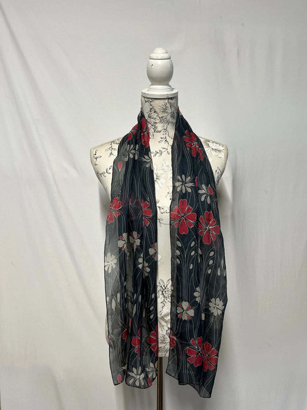 Vintage Ladies Scarf | Black and Red Floral