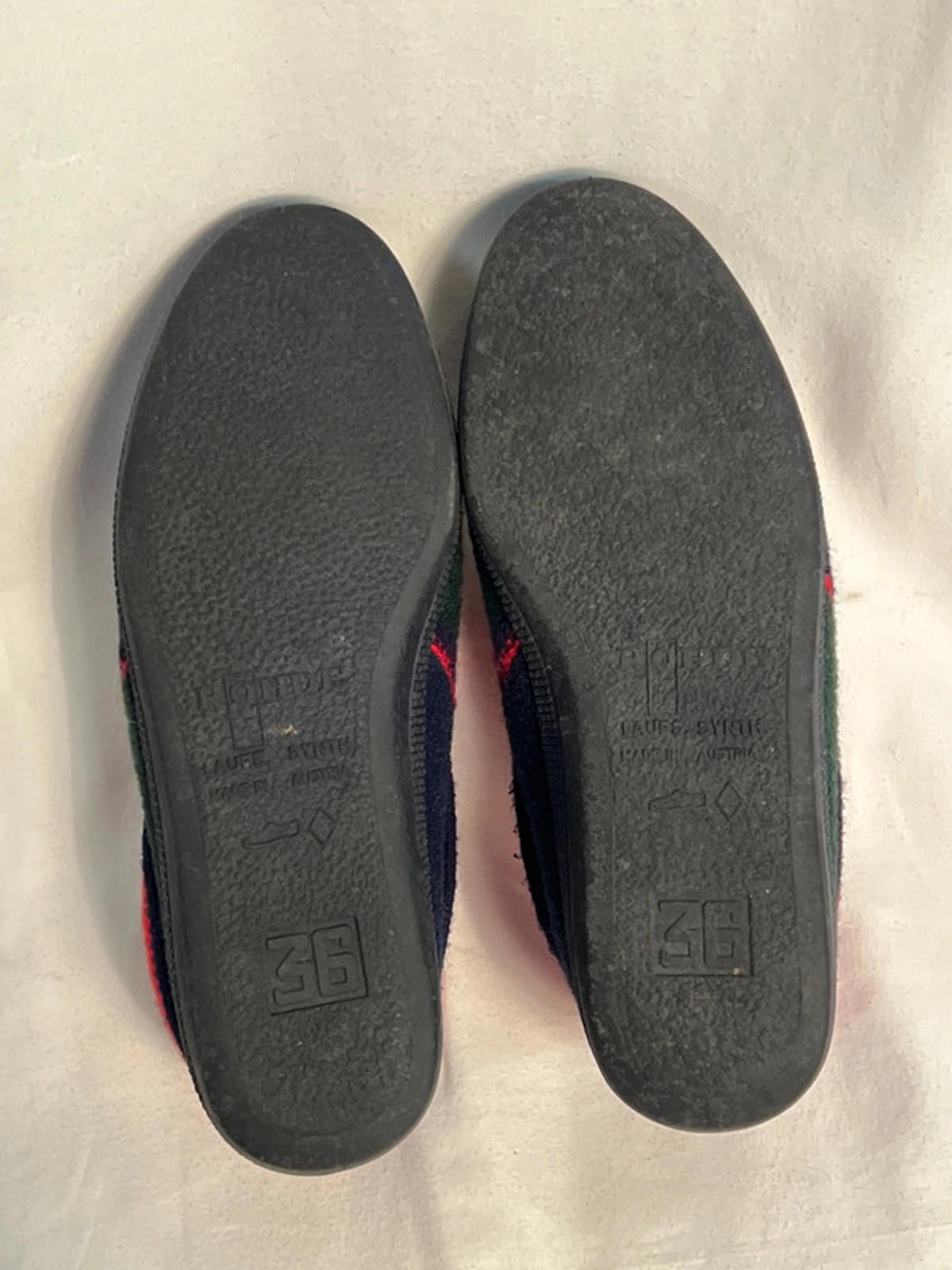 Rohde Slippers | Size 3.5 | Red, Green and Blue | Brand New