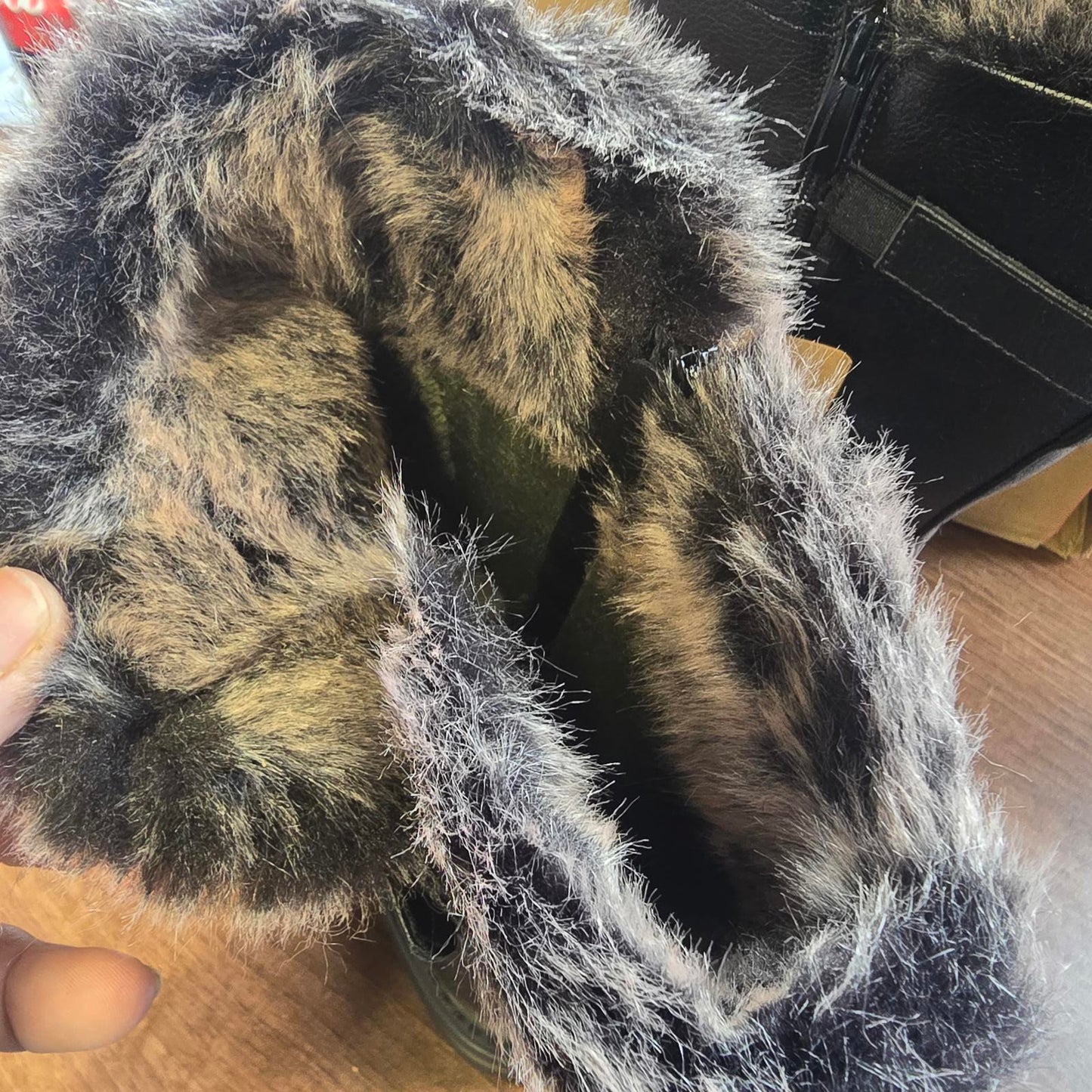 Brand new Heavenly Feet Kitson calf boots size 6