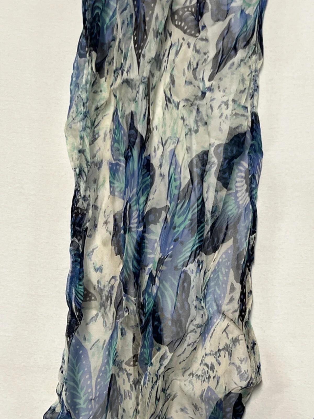 Vintage Style Ladies Navy Blue Floral Scarf