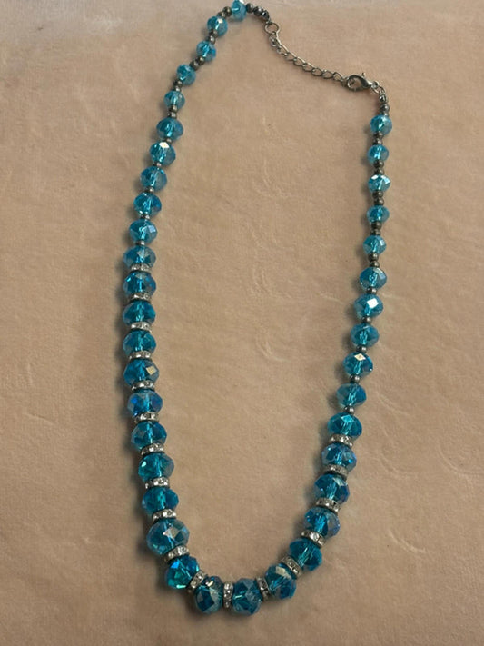 Blue gem effect vintage necklace