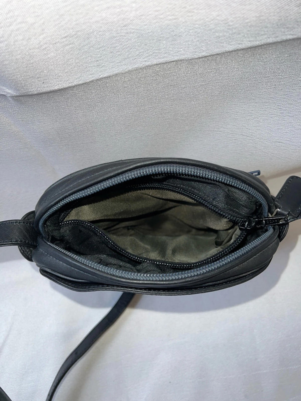 Vintage Enny Shoulderbag | Black Soft Italian Leather Shoulderbag