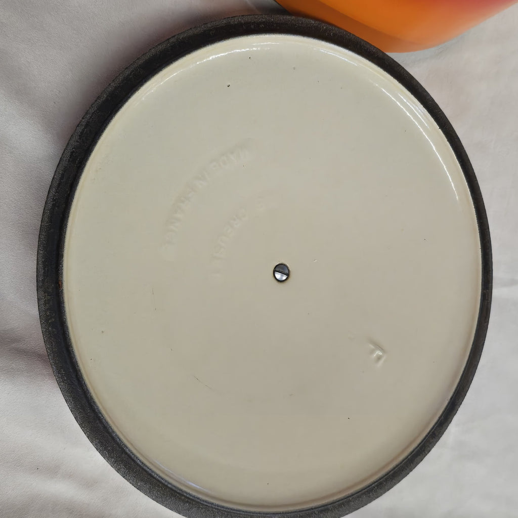 Le Creuset Dutch 11" Oven pot