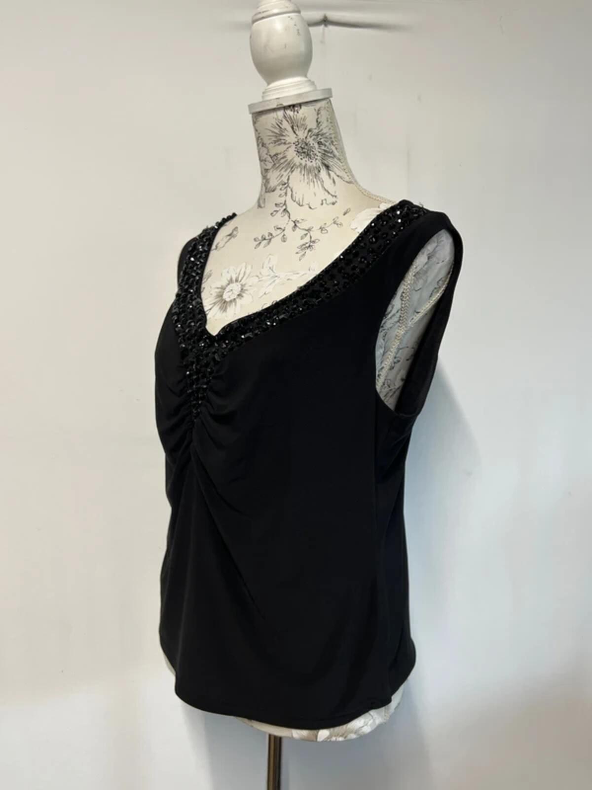 Minuet Petite | 16 | Black embroidered top | Polyester/Elastane blend