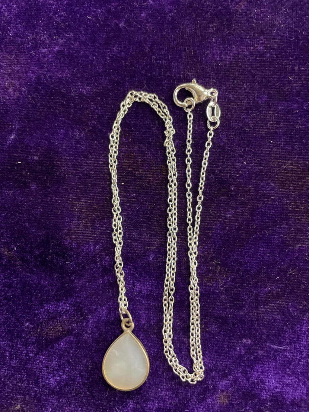 925 Silver Chain | Mother of Pearl Pendant | 26cm