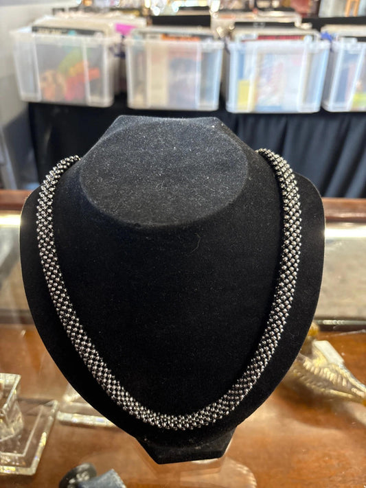 Thick silver tone necklace