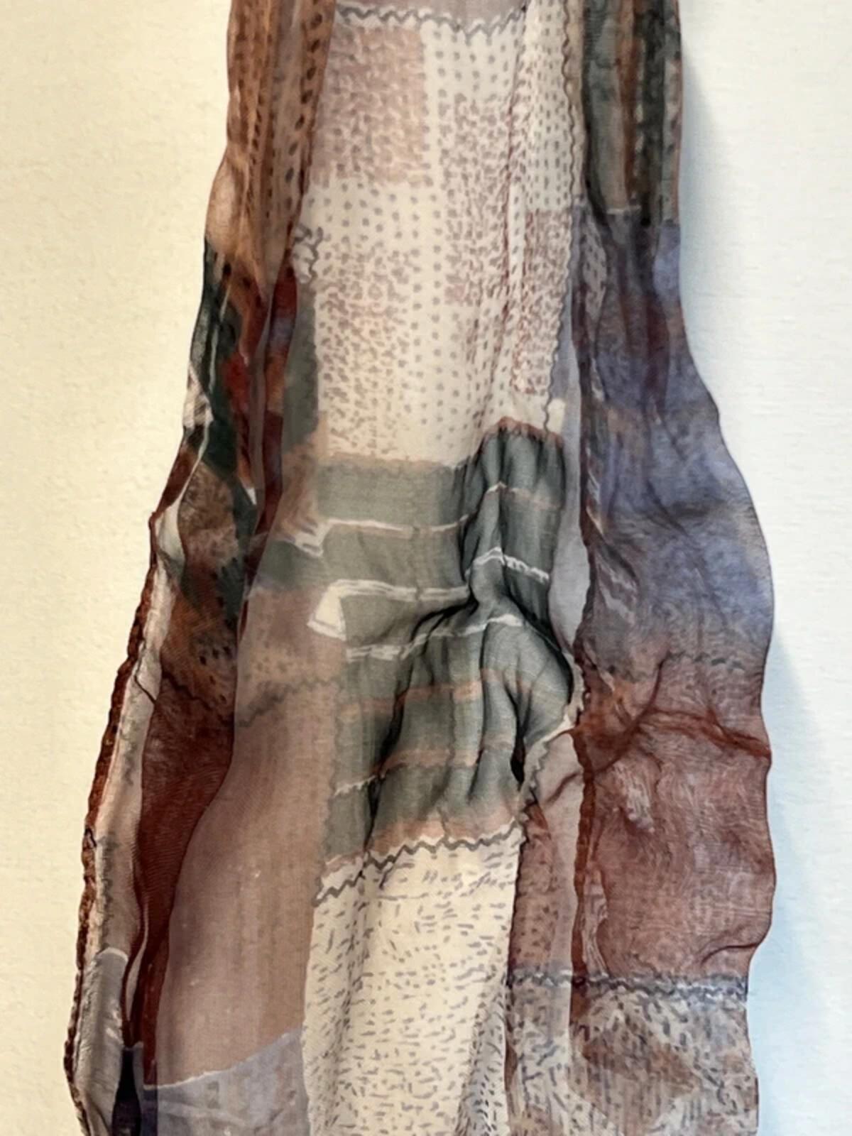 Ladies vintage-style thin blue/brown check scarf