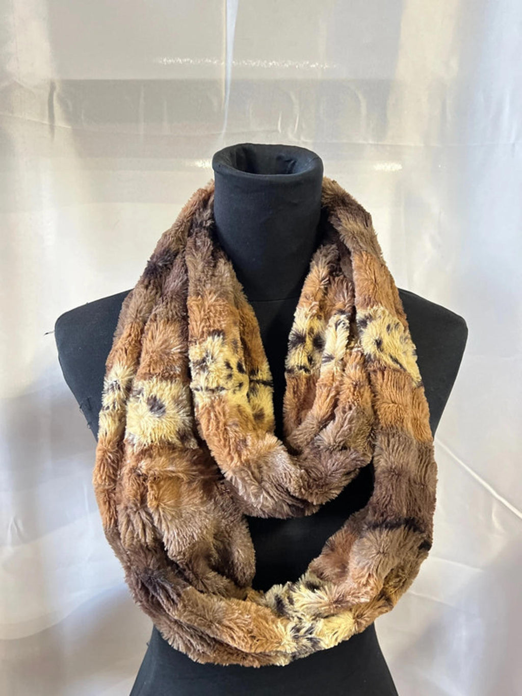 Faux Fur Leopard Print Scarf