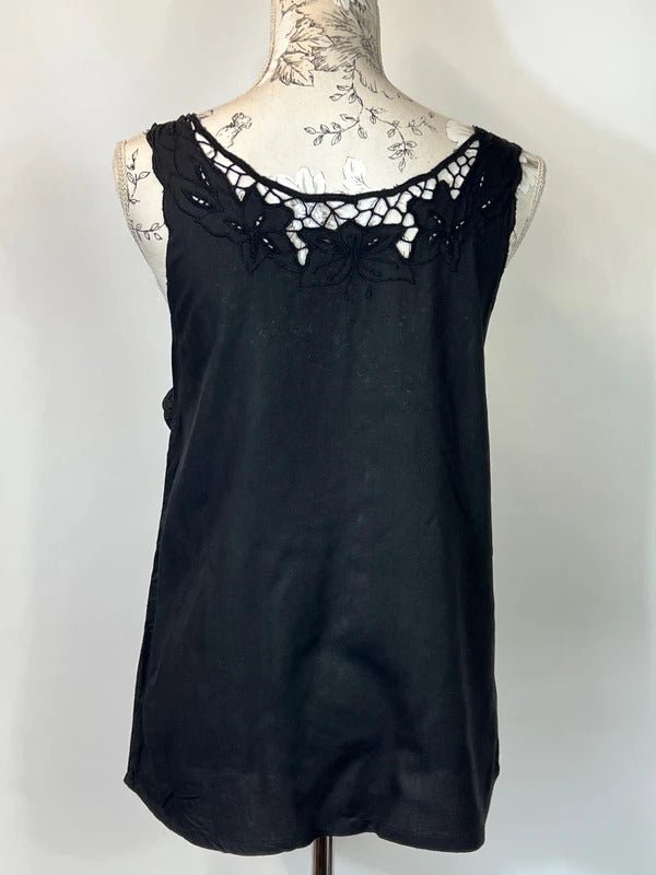 SunDay | Size 10 | Y2K black lace embroidered cami