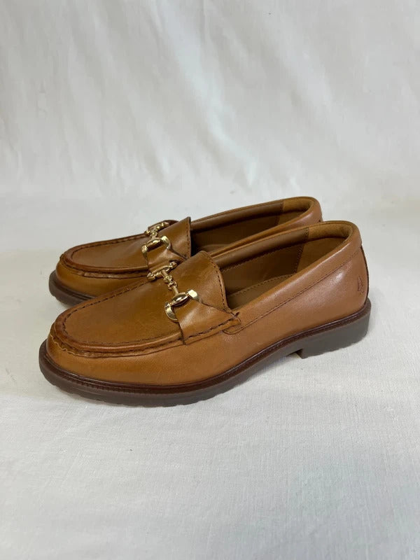 Hush Puppies | Size 3 | Tan leather loafers