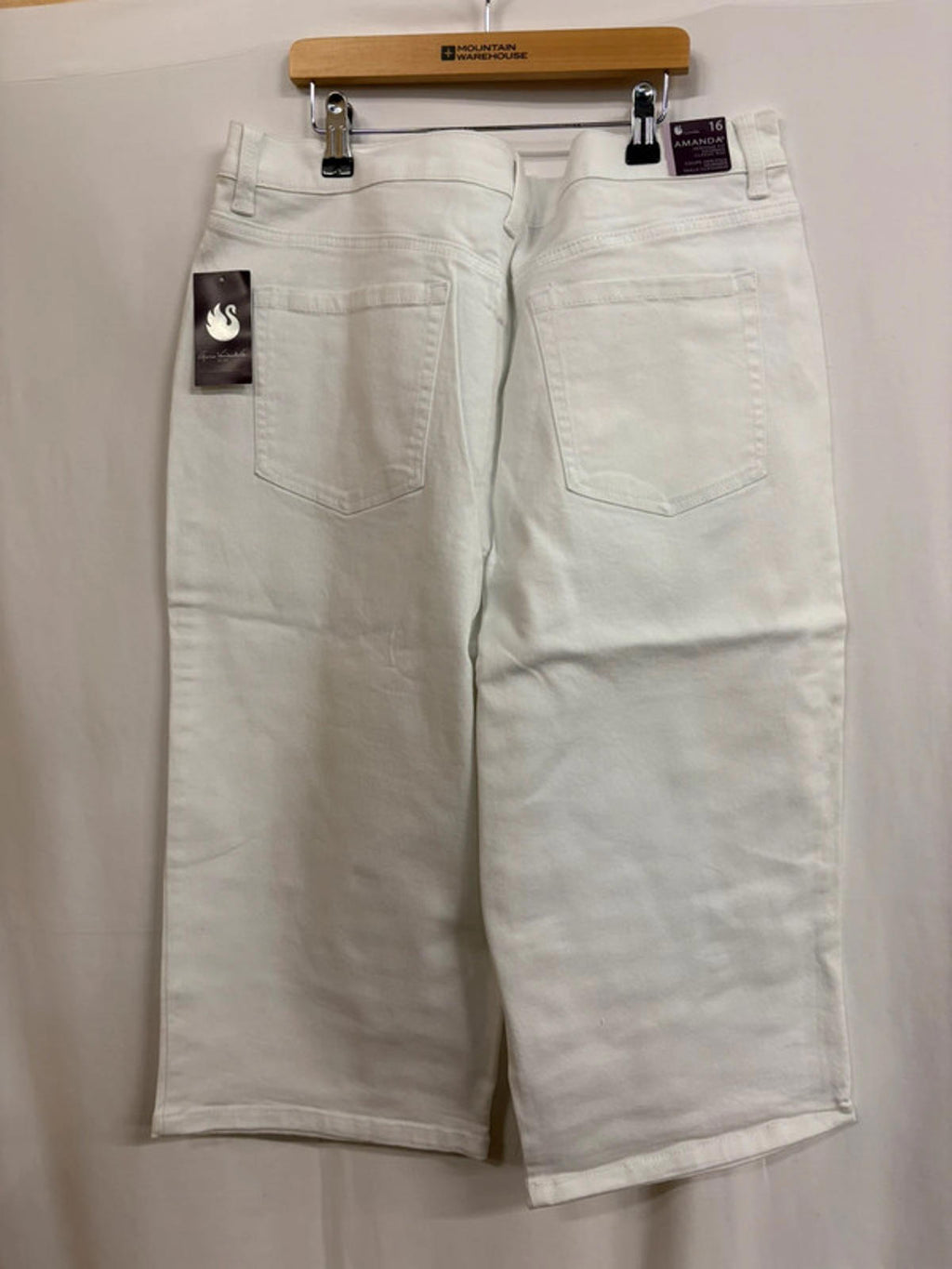 Gloria Vanderbilt ladies shorts