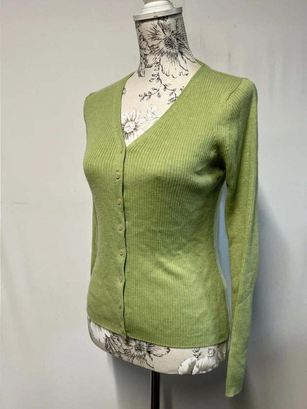 Marks and Spencer | 14 | Pistachio green cardigan | Very good