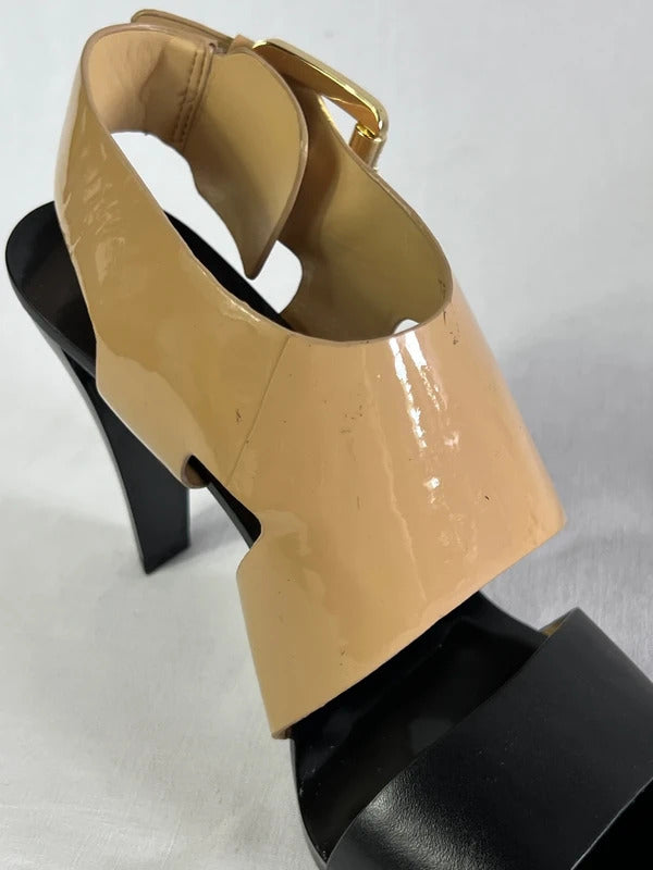 Michael Kors | Size 3 | Essential Black and Beige Heels