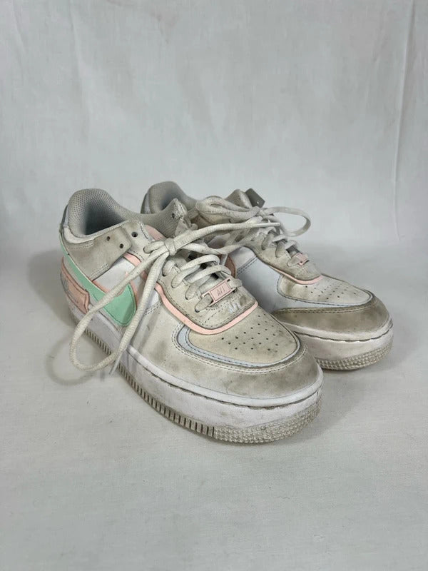 Nike Air | Size 5 | White and pink trainers