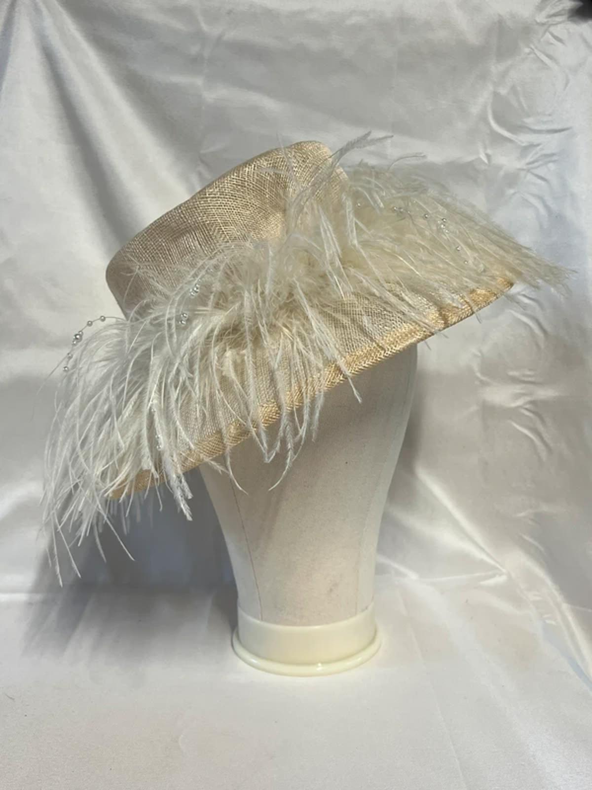 Ladies Feather Occasion Hat | Great Condition