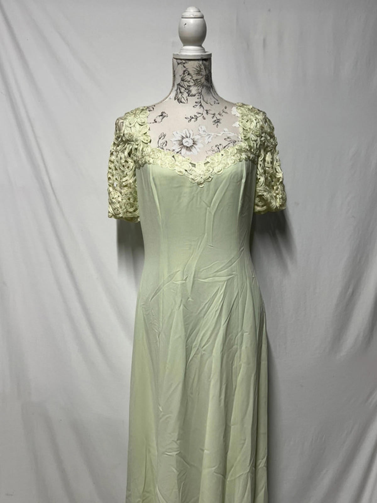 Medici | Size 12 | Light Green Occasion Dress