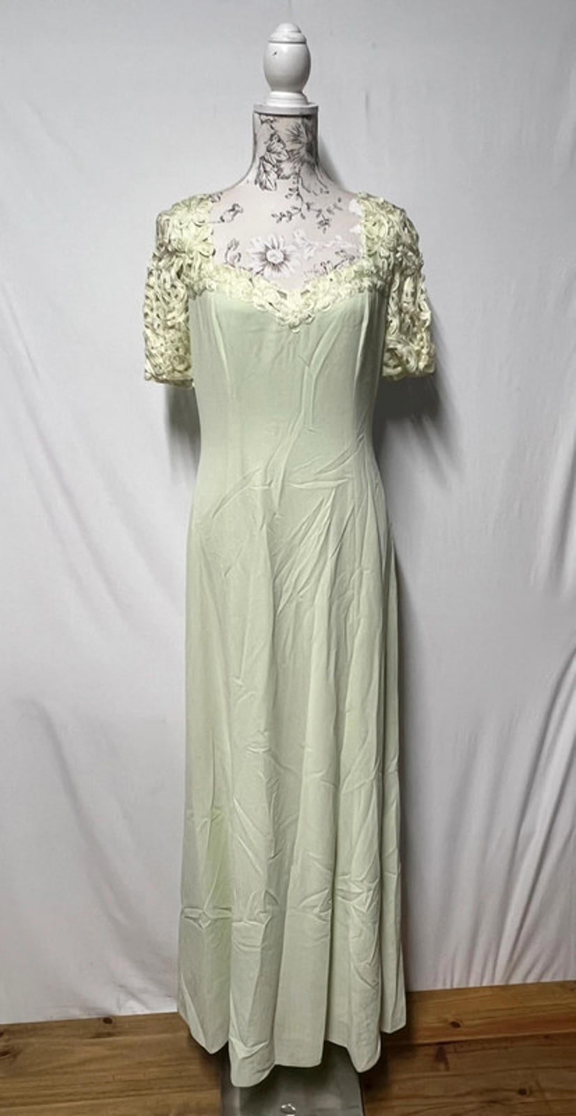 Medici | Size 12 | Light Green Occasion Dress