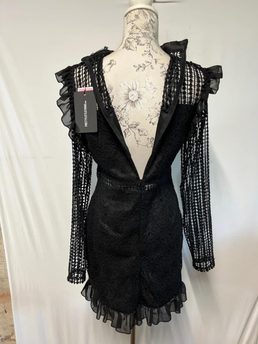 Pretty Little Thing | 12 | Little Black Cocktail Dress