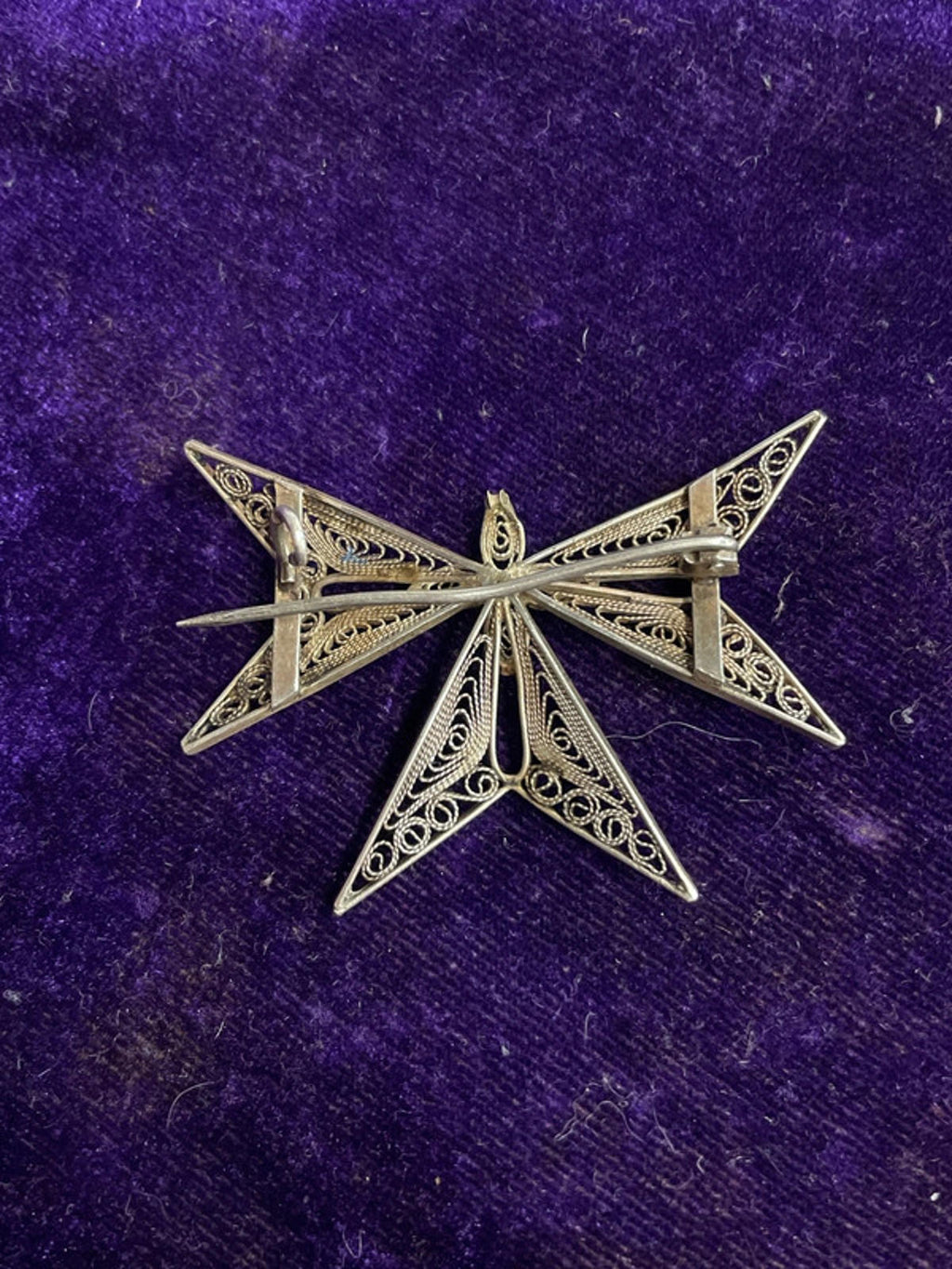 Filigree brooch
