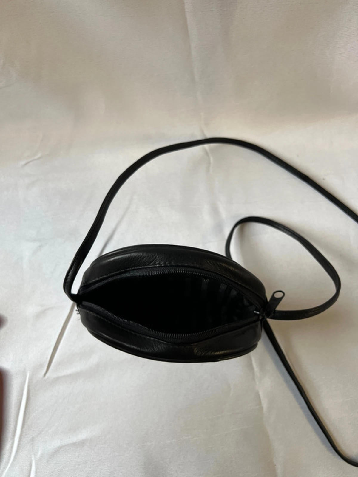 Arrogance | Black Leather Shoulderbag/crossbodybag