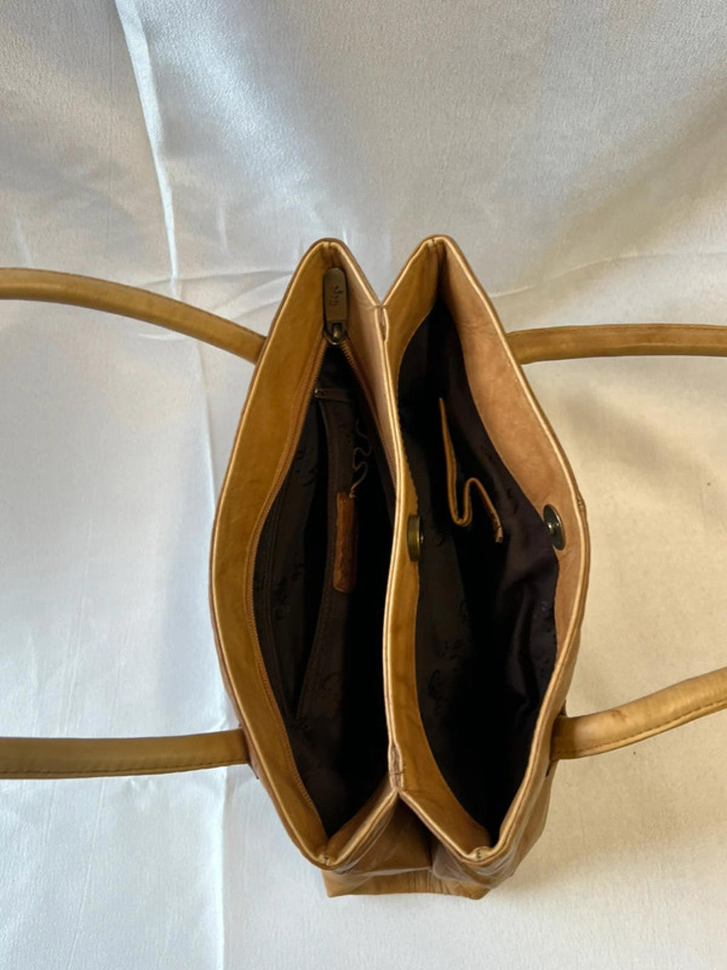 Vintage Gigi Handbag | Tan Leather