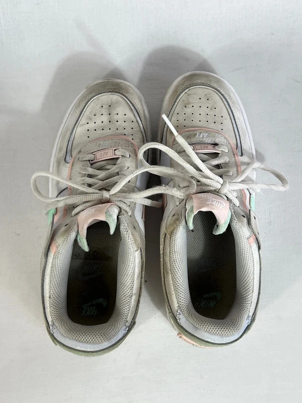 Nike Air | Size 5 | White and pink trainers