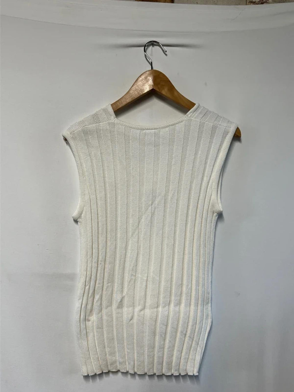 Lucia | 16 | White Knitted Style Vest Top