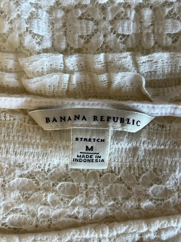 Banana Republic | Size M | White lace crochet style top