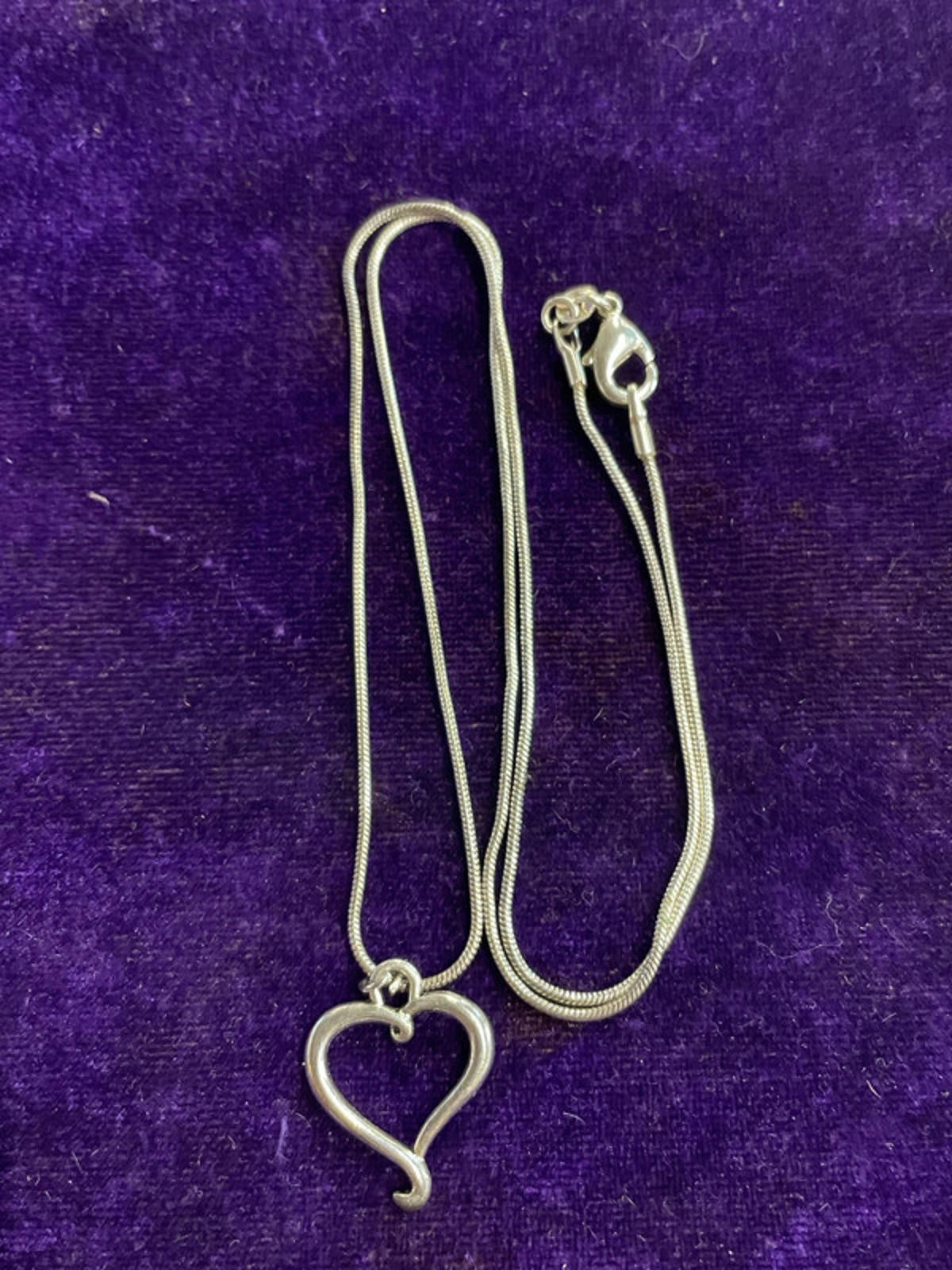 925 Sterling Silver | Heart Pendant Necklace | 27cm