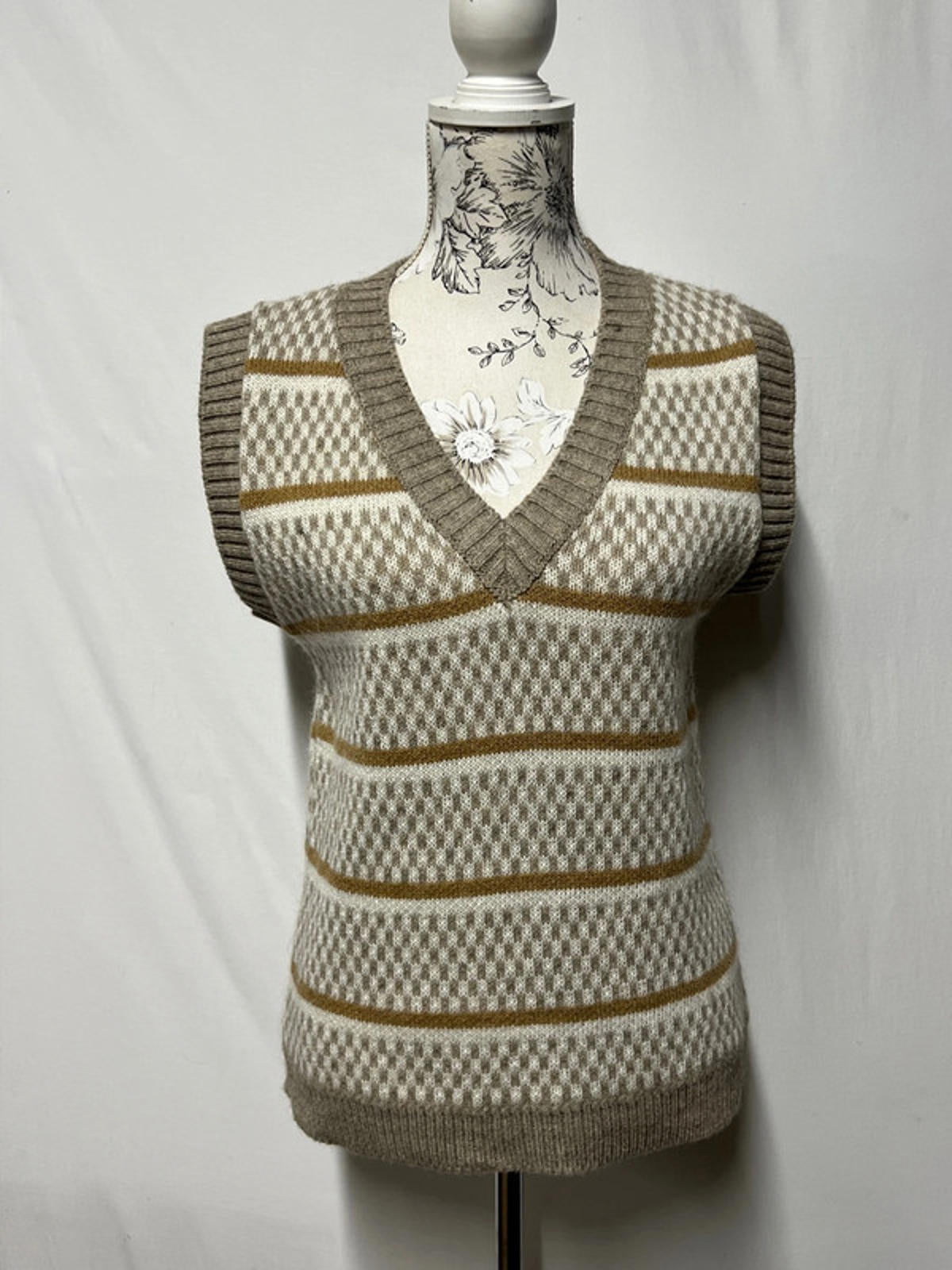 Luisa Ricci | Sleeveless Jumper | S | Beige |  Made In Italy