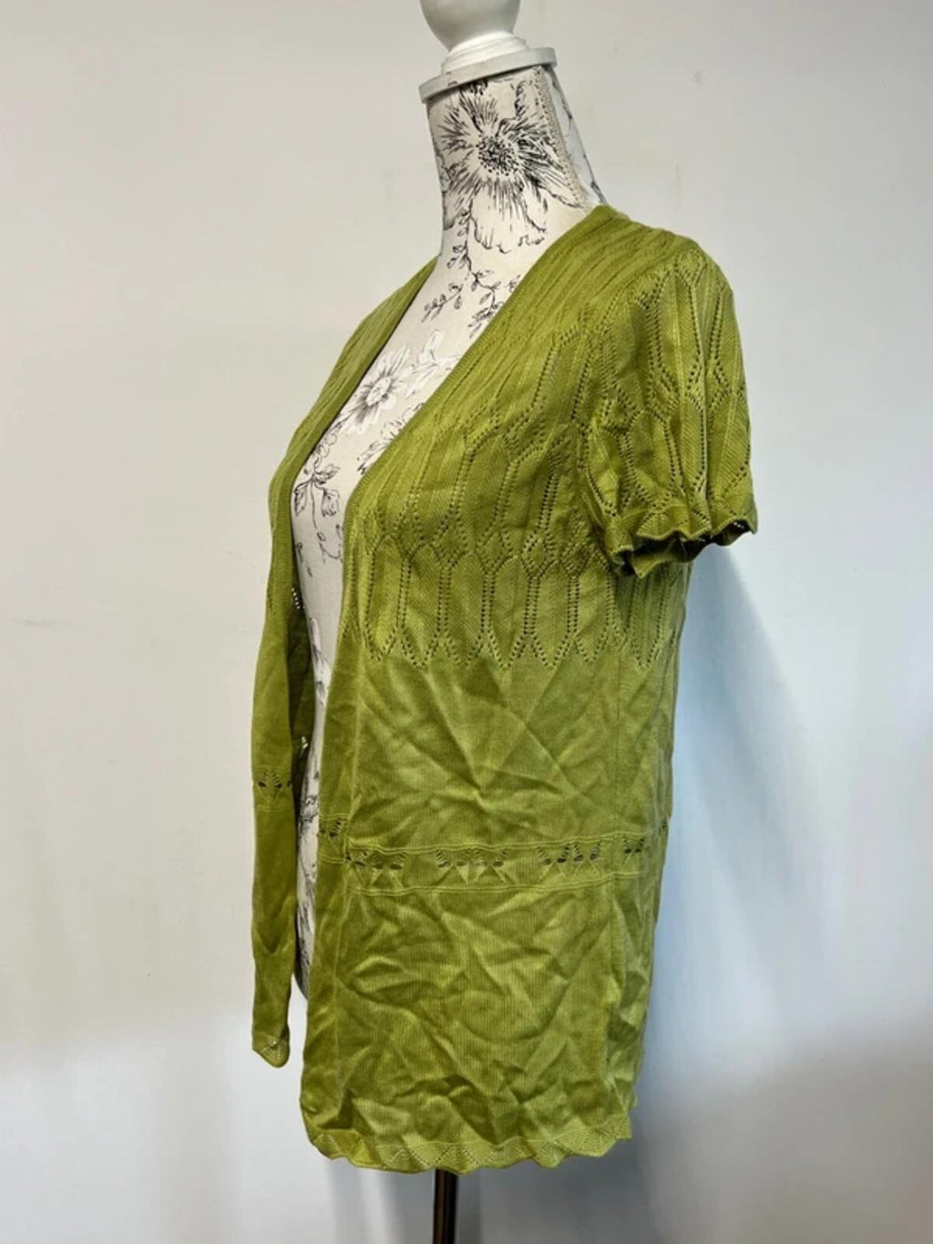 M&Co | M | Pistachio green bolero | Acrylic