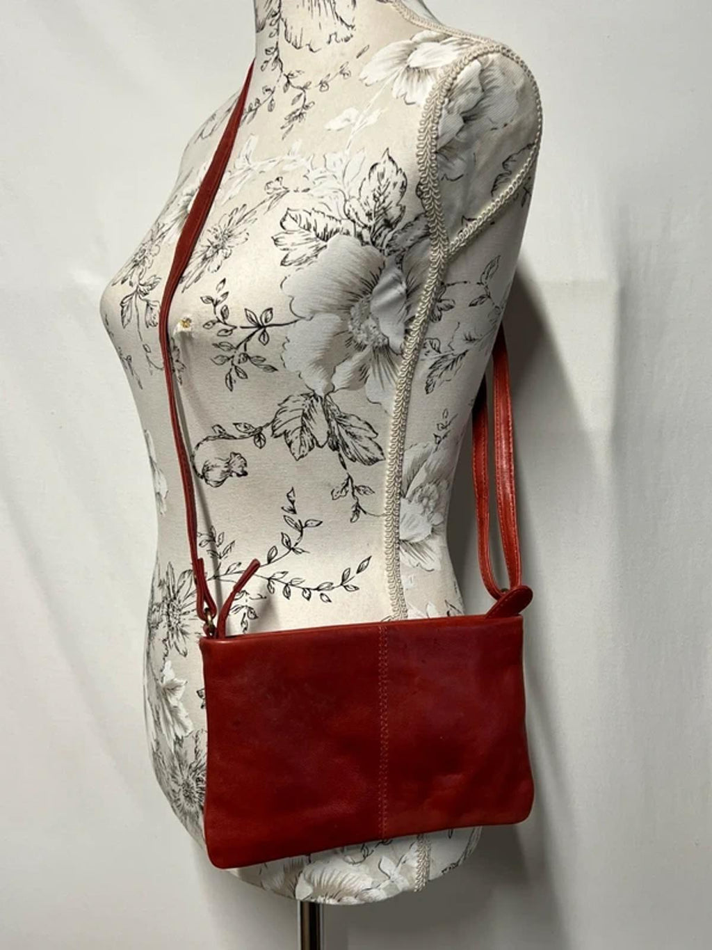 Red Rowallan Shoulderbag | Good Condition