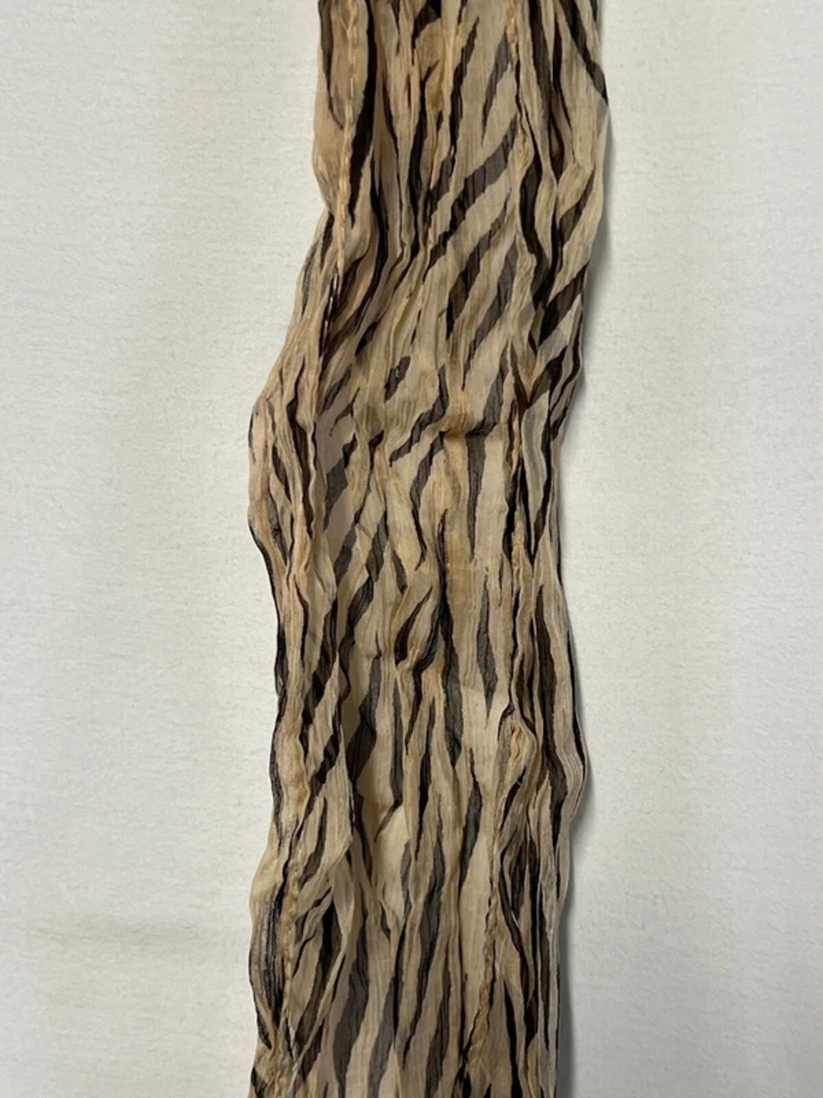 Vintage Style Ladies Tiger Print Scarf | Beige/Black